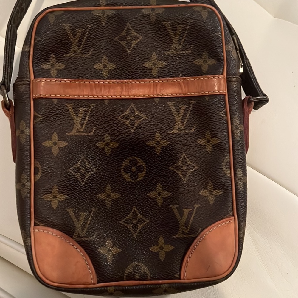 Authentic Louis Vuitton amazon - Picture 2 of 12